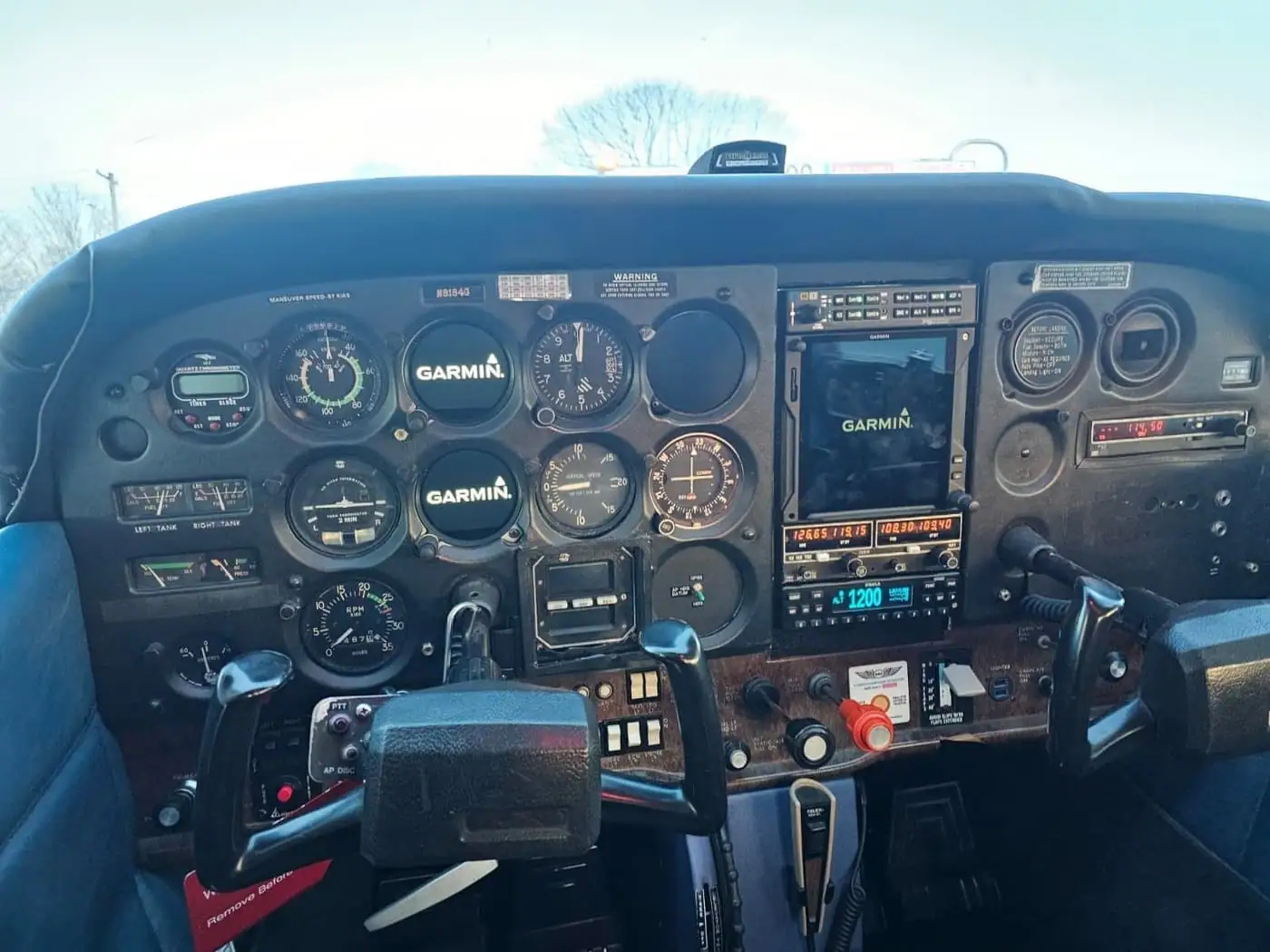Avionics panel in an Aspire Aviation Cessna 172