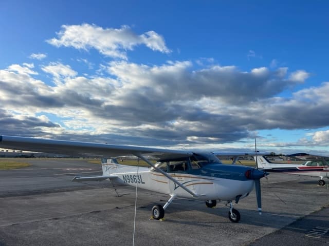 Aspire Aviation student preparing for commercial pilot training